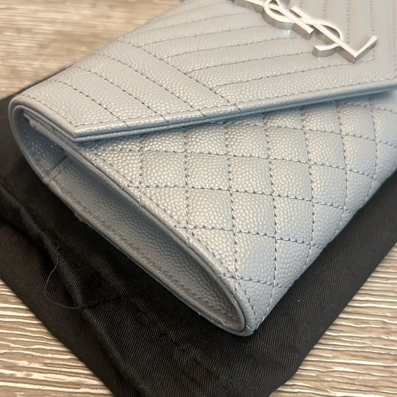 Saint Laurent YSL Triquilt Envelope Flap Leather Wallet - Picture 4 of 11